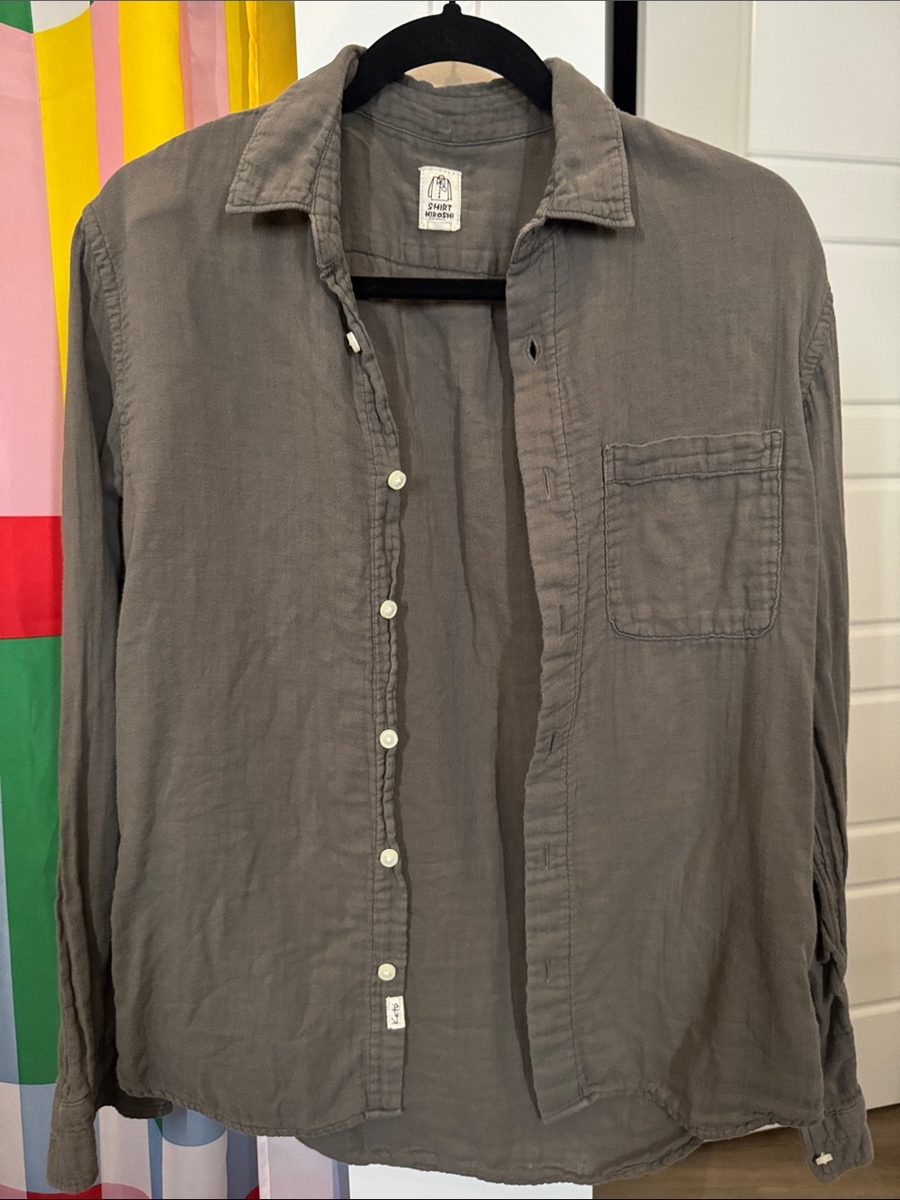 Men's Washed Gray Long-Sleeve Button-Down Shirt